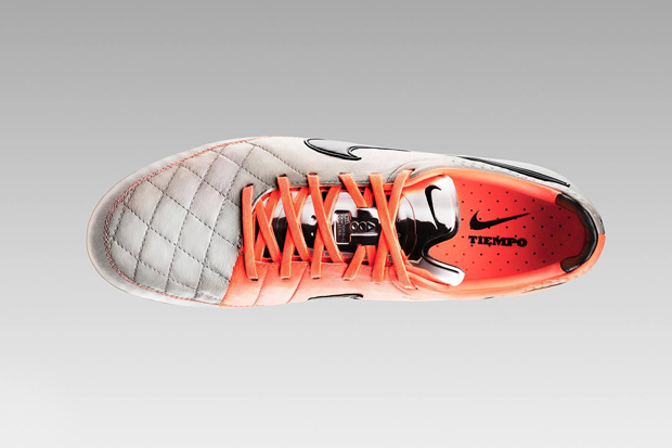 Crampons Nike Tiempo Legend V (orange/gris)